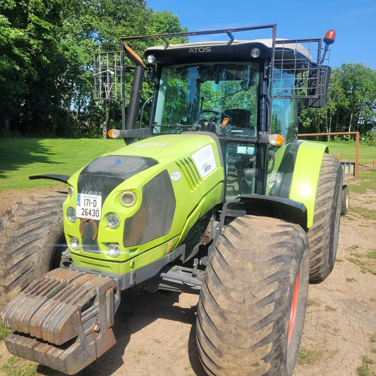 Claas tractor - Image 2