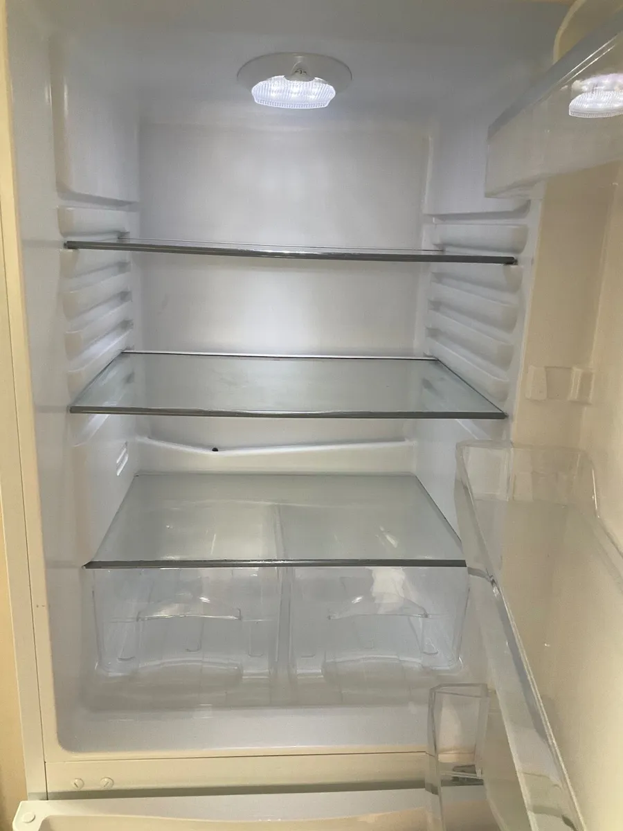 Fridge Freezer 50/50 - Image 4