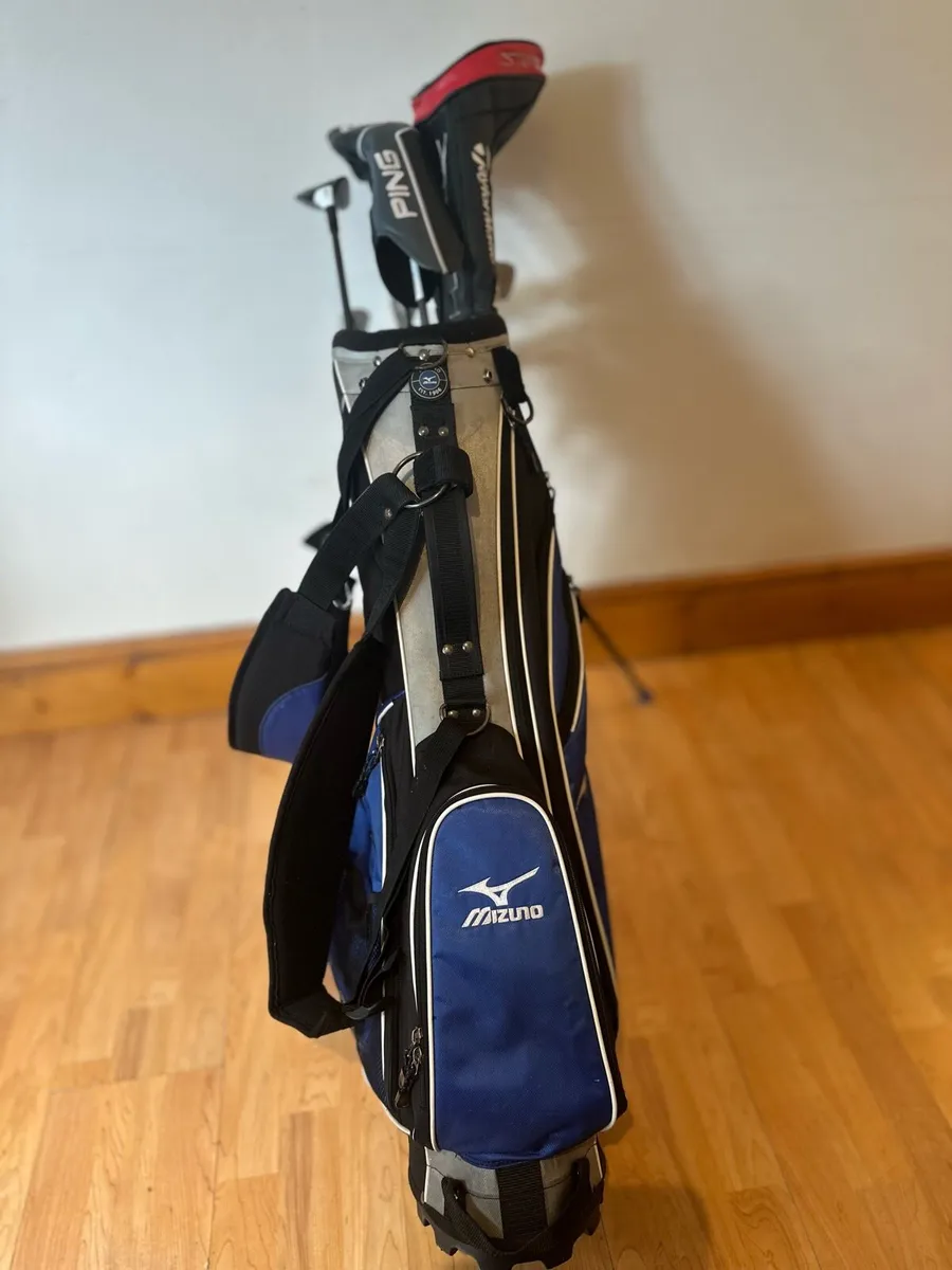 Mizuno Stand Bag - Lightweight Carry Bag - Image 4