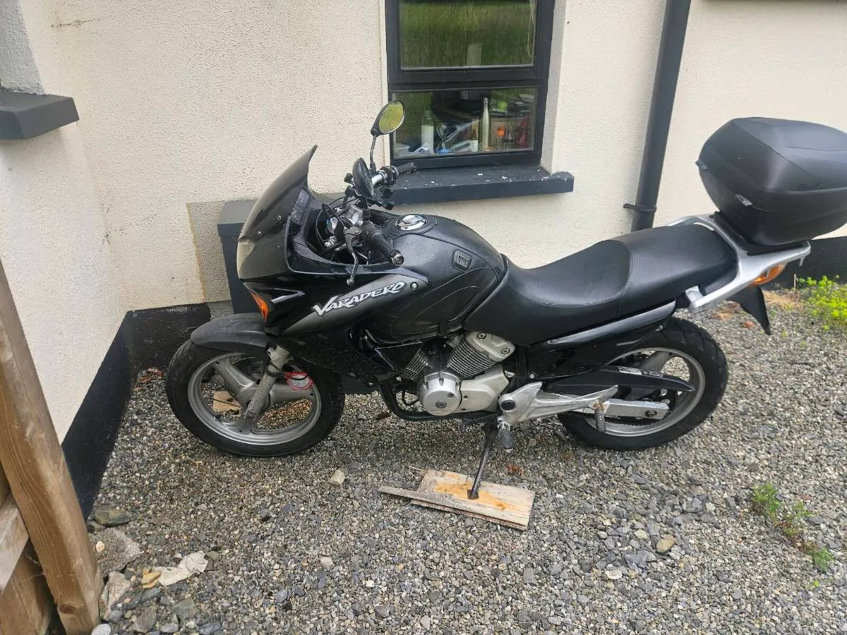 Honda Varadero 125 - Image 1
