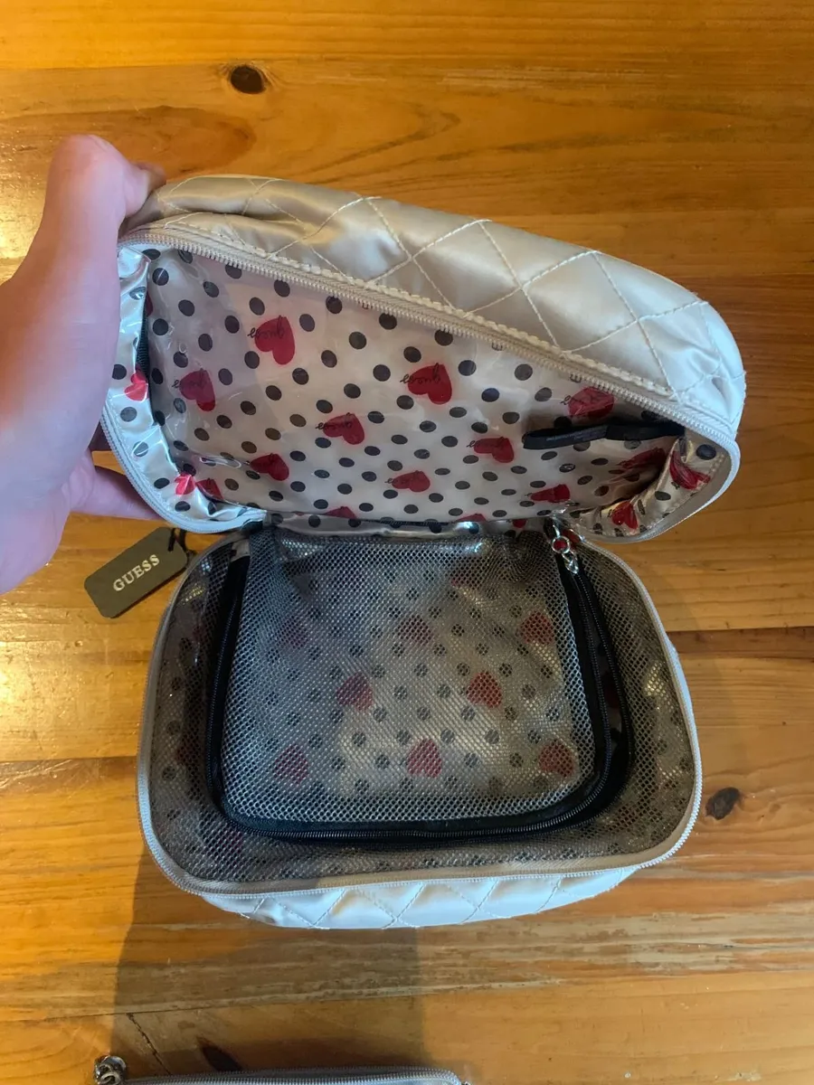 Guess Cosmetic Bag - Image 4