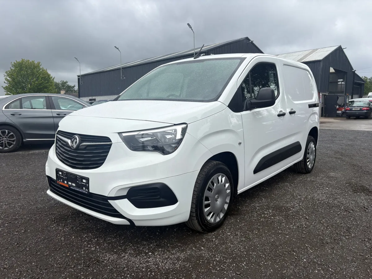 Vauxhall Combo Sport - Image 1