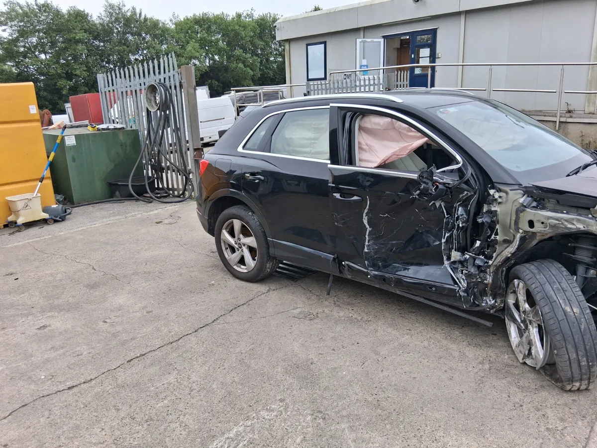 AUDI Q3  2ltr  (for parts only) - Image 3