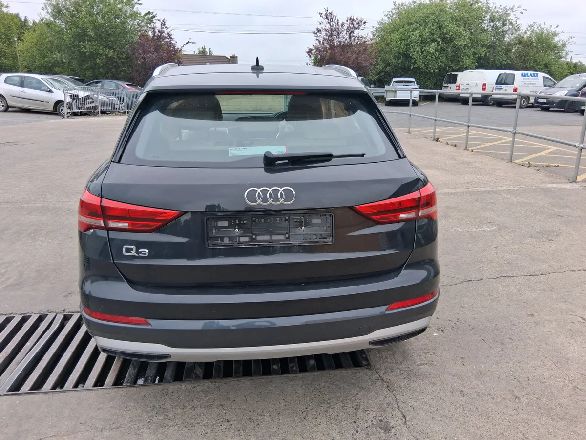 AUDI Q3  2ltr  (for parts only) - Image 4