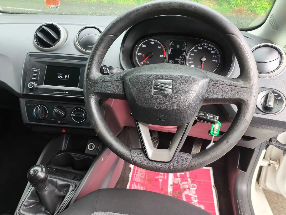 SEAT Ibiza 2016 - Image 2