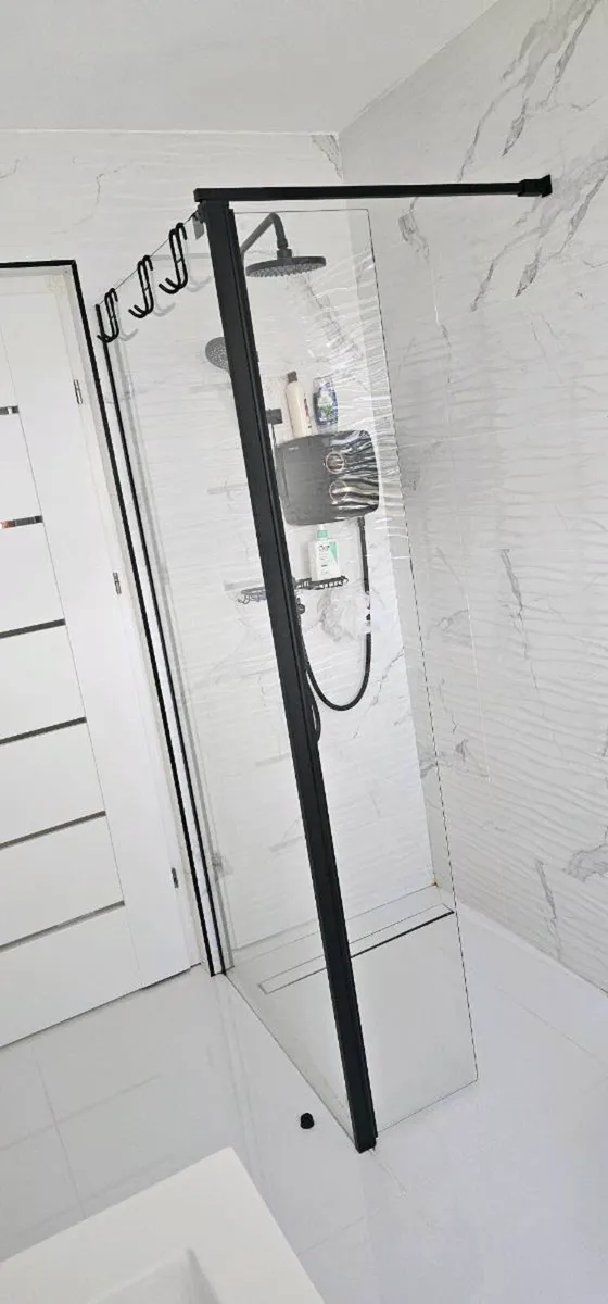 Shower - Image 1
