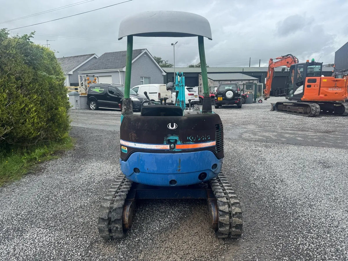 Kubota u-20 mini digger - Image 3