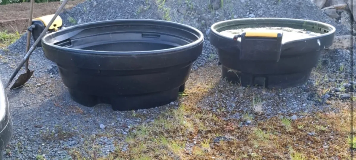 Drinking troughs - Image 2