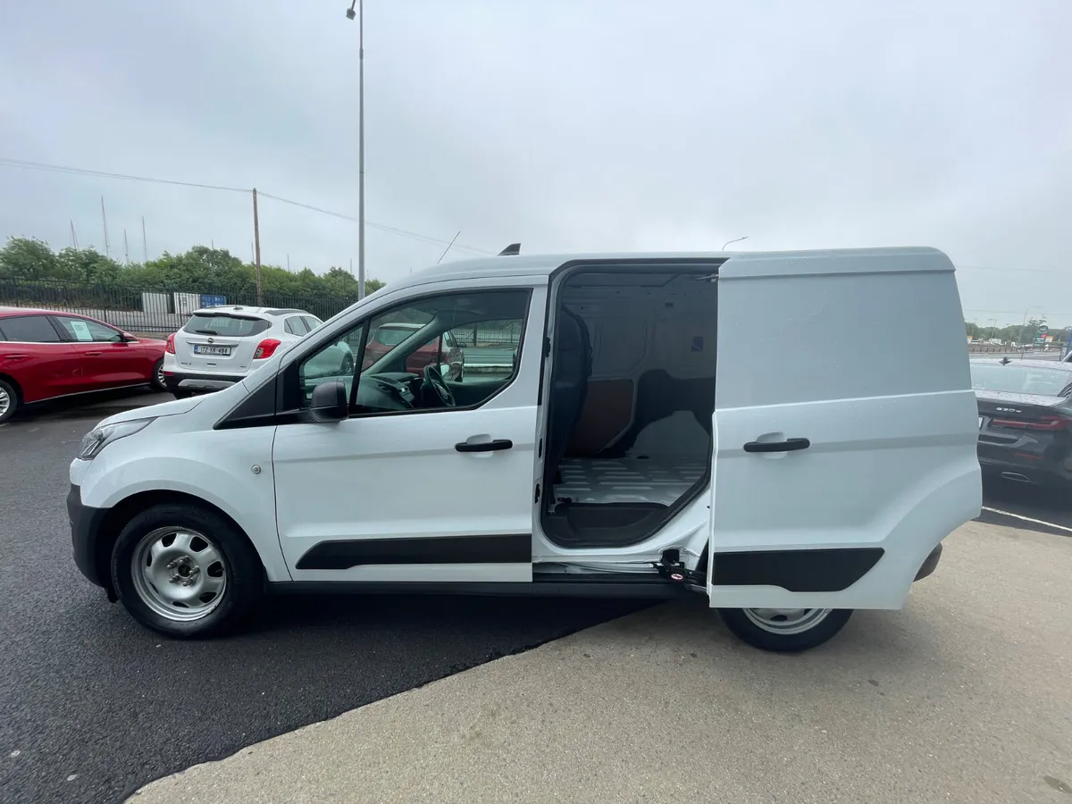 Ford Transit Connect 1.5 Diesel - Image 3