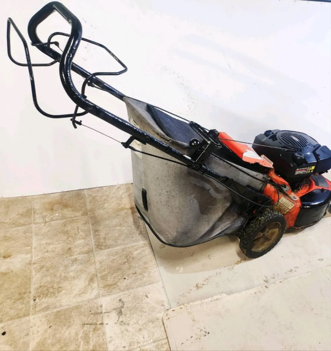 Ariens 21" cut lawnmower
Self drive mower - Image 3