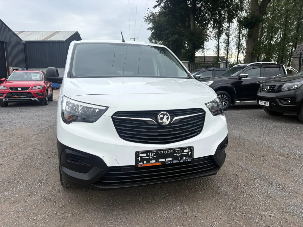 Vauxhall Combo - Image 4