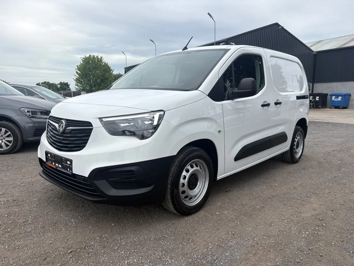 Vauxhall Combo - Image 2