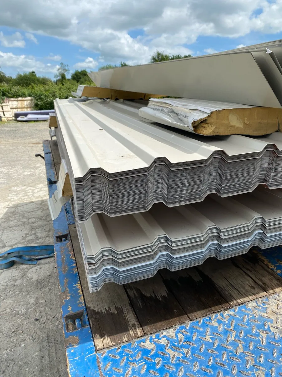 Galvanise roof sheating - Image 3