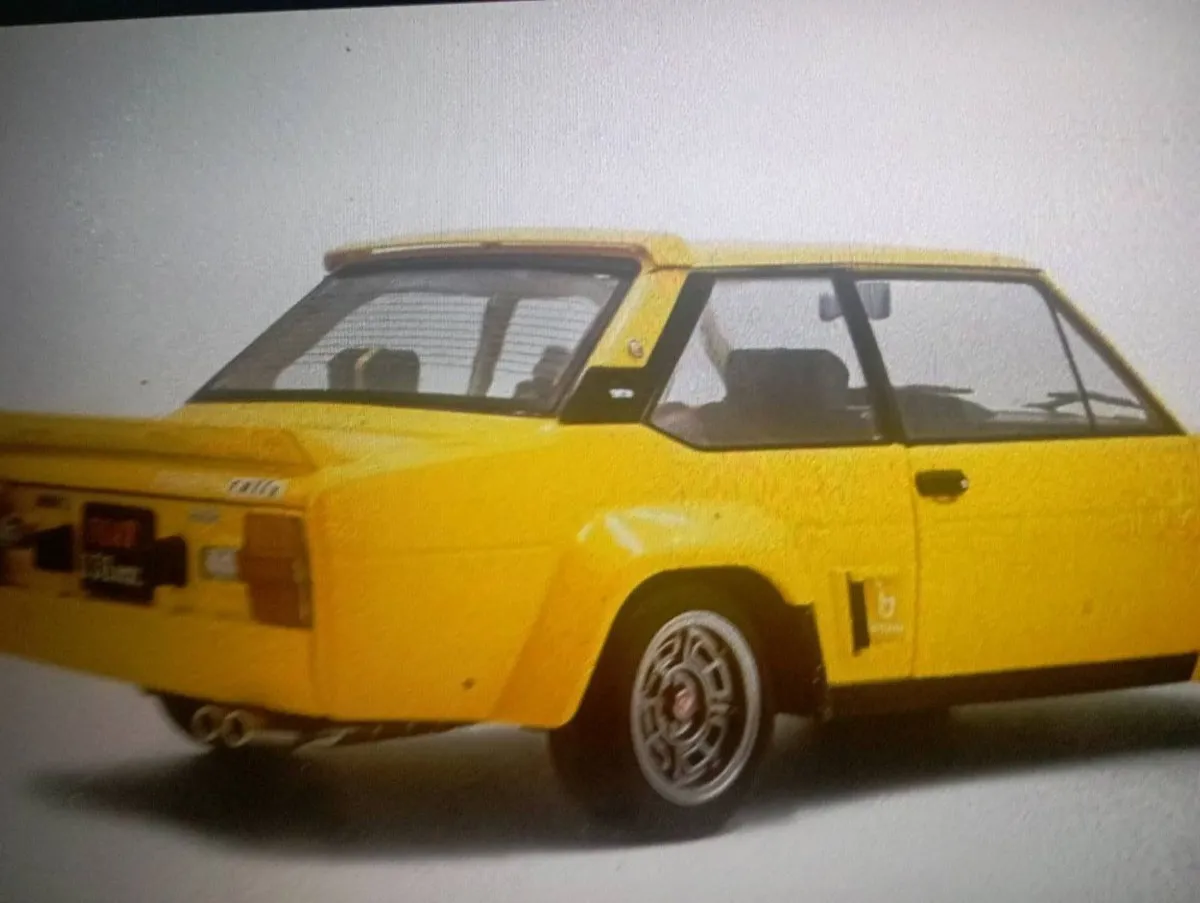 FIAT 131 ABARTH YEALLOW 1980  1-18 SCALE MODLE CAR - Image 4
