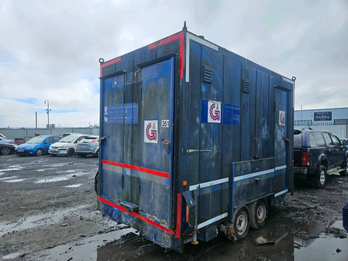 2 x ex council welfare units for sale - Image 3