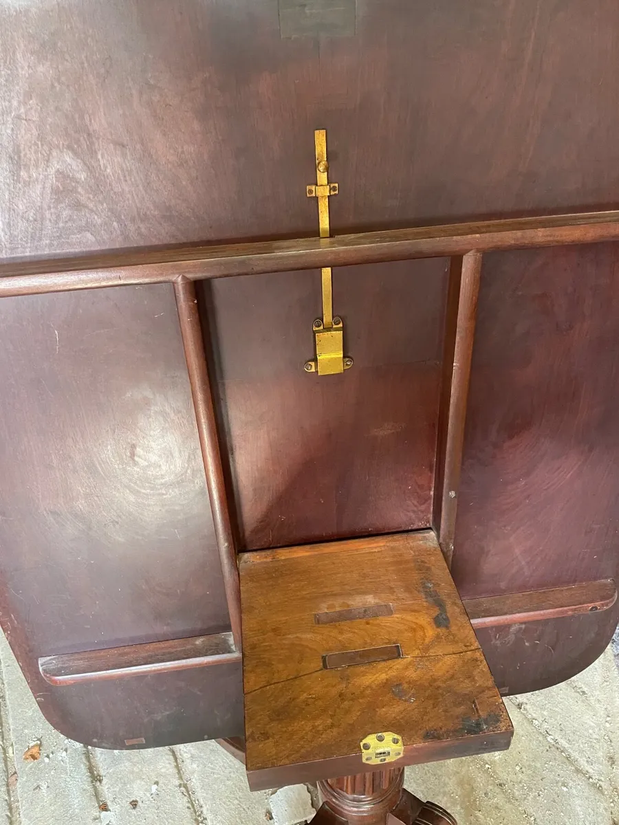 Regency Period Breakfast table - Image 2