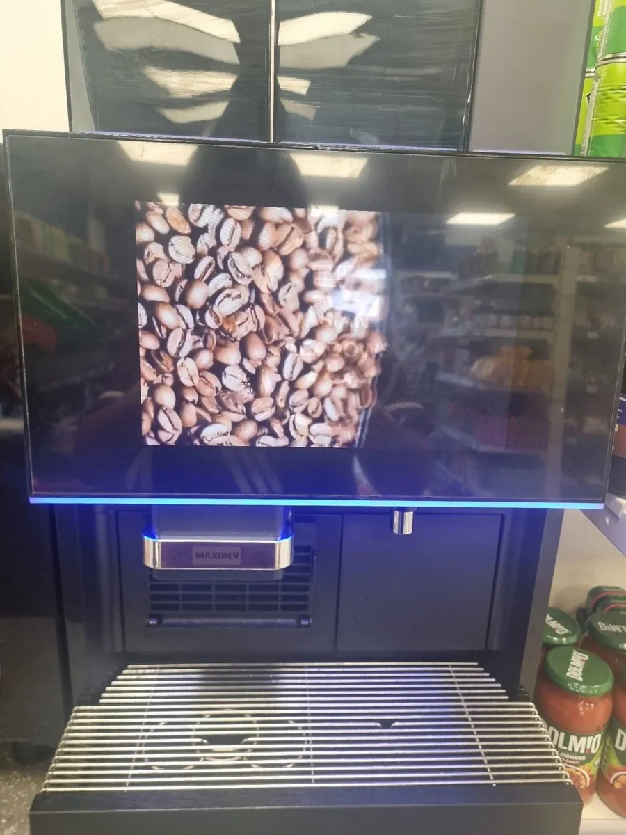 Maxibev BTC150 commercial automatic coffee machine - Image 3