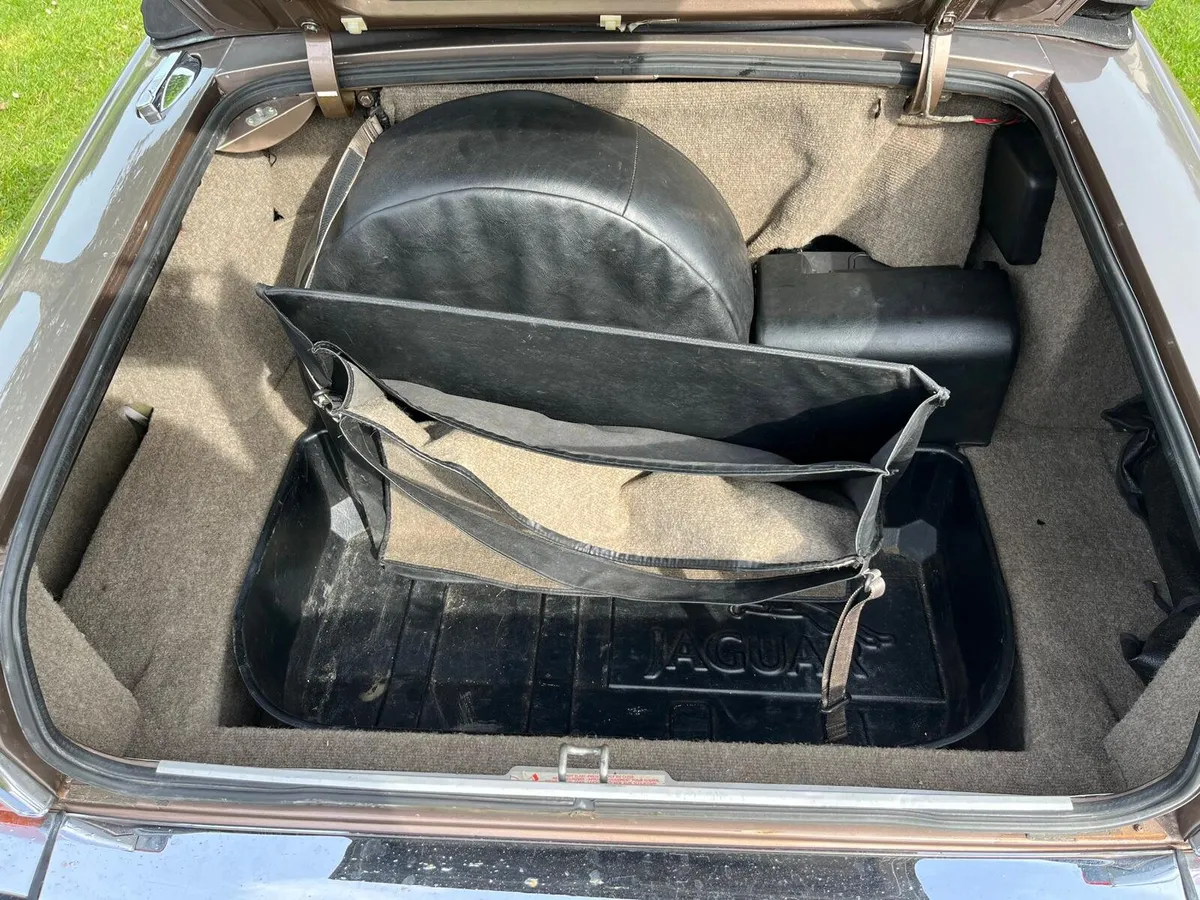 Vintage jaguar xjsc 3.6 - Image 3