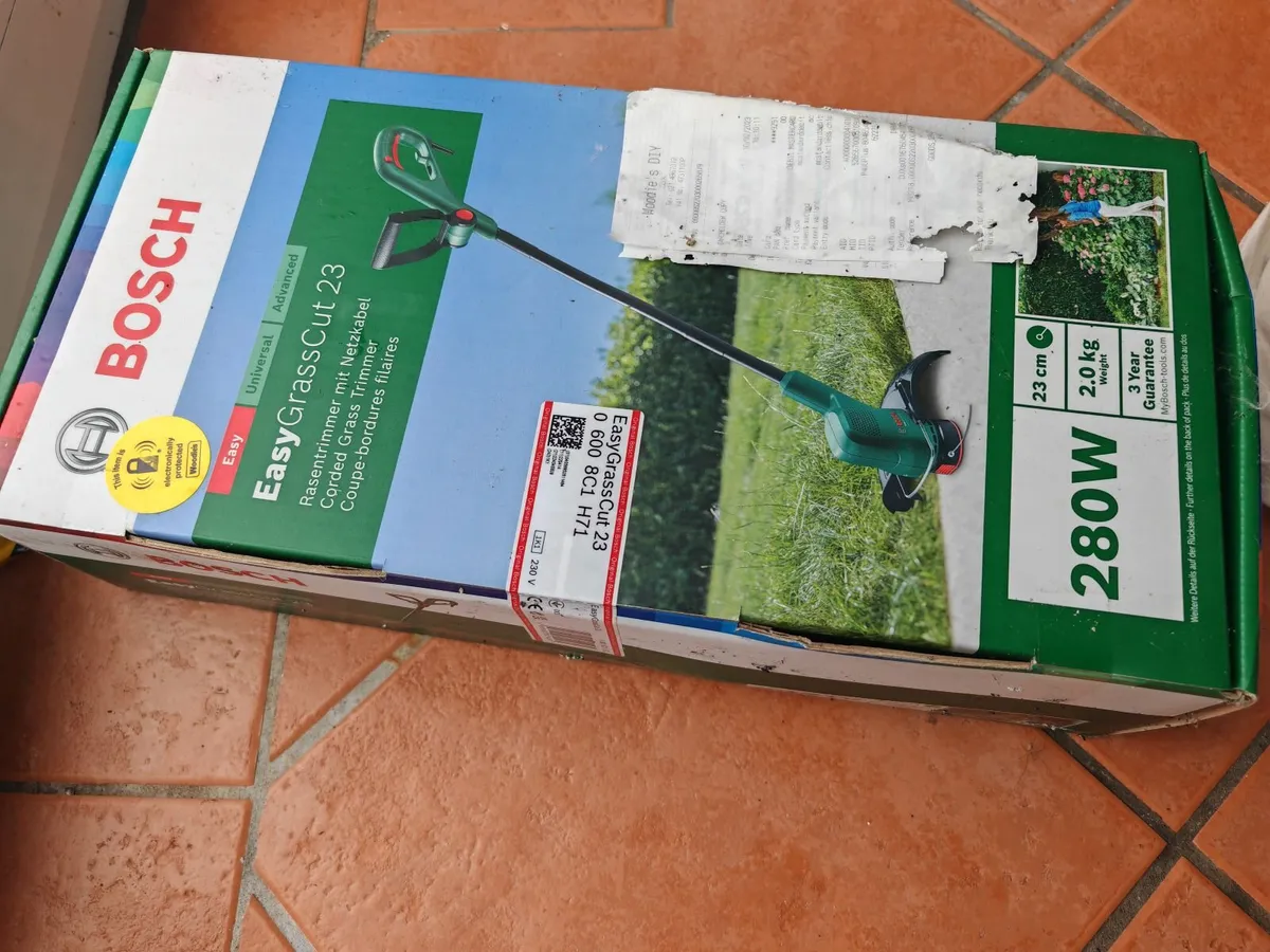 Bosch Easygrasscut 23 Grass Trimmer New