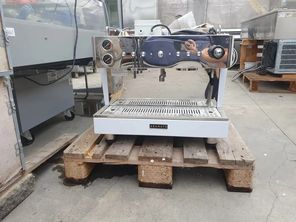 Restaurant Furniture & Catering Equipment Auction - Image 1