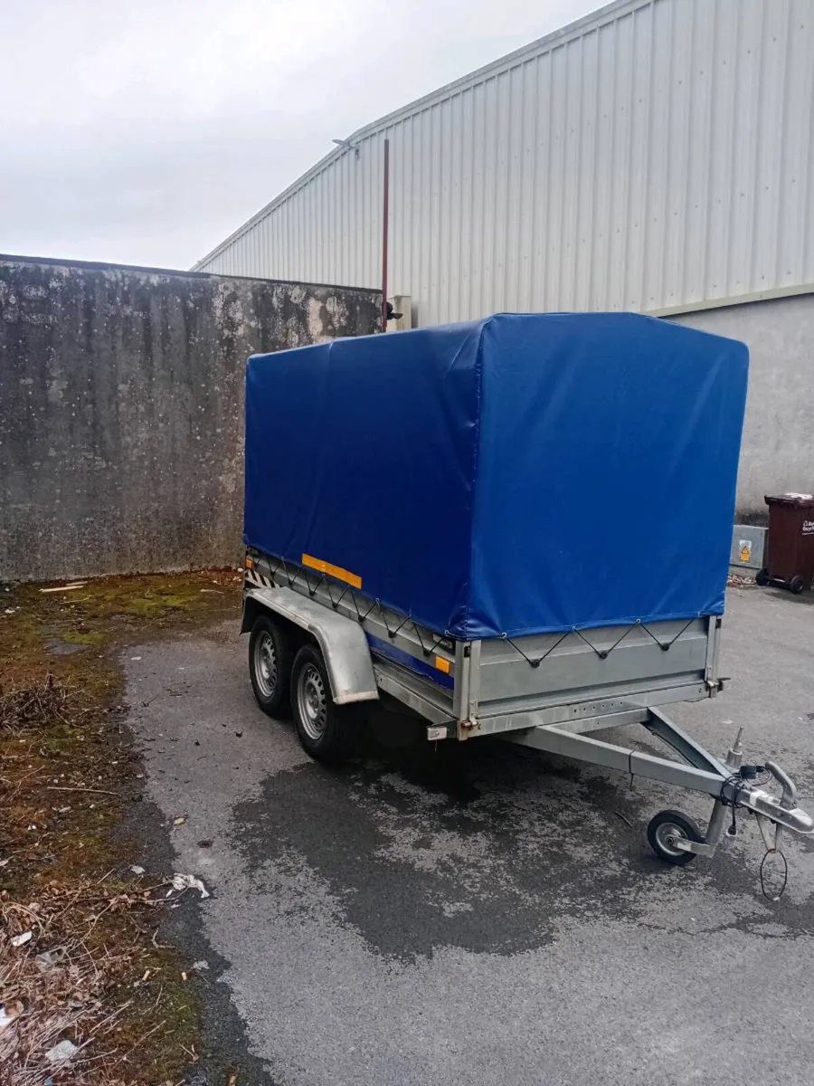 Closed in trailer - Image 1