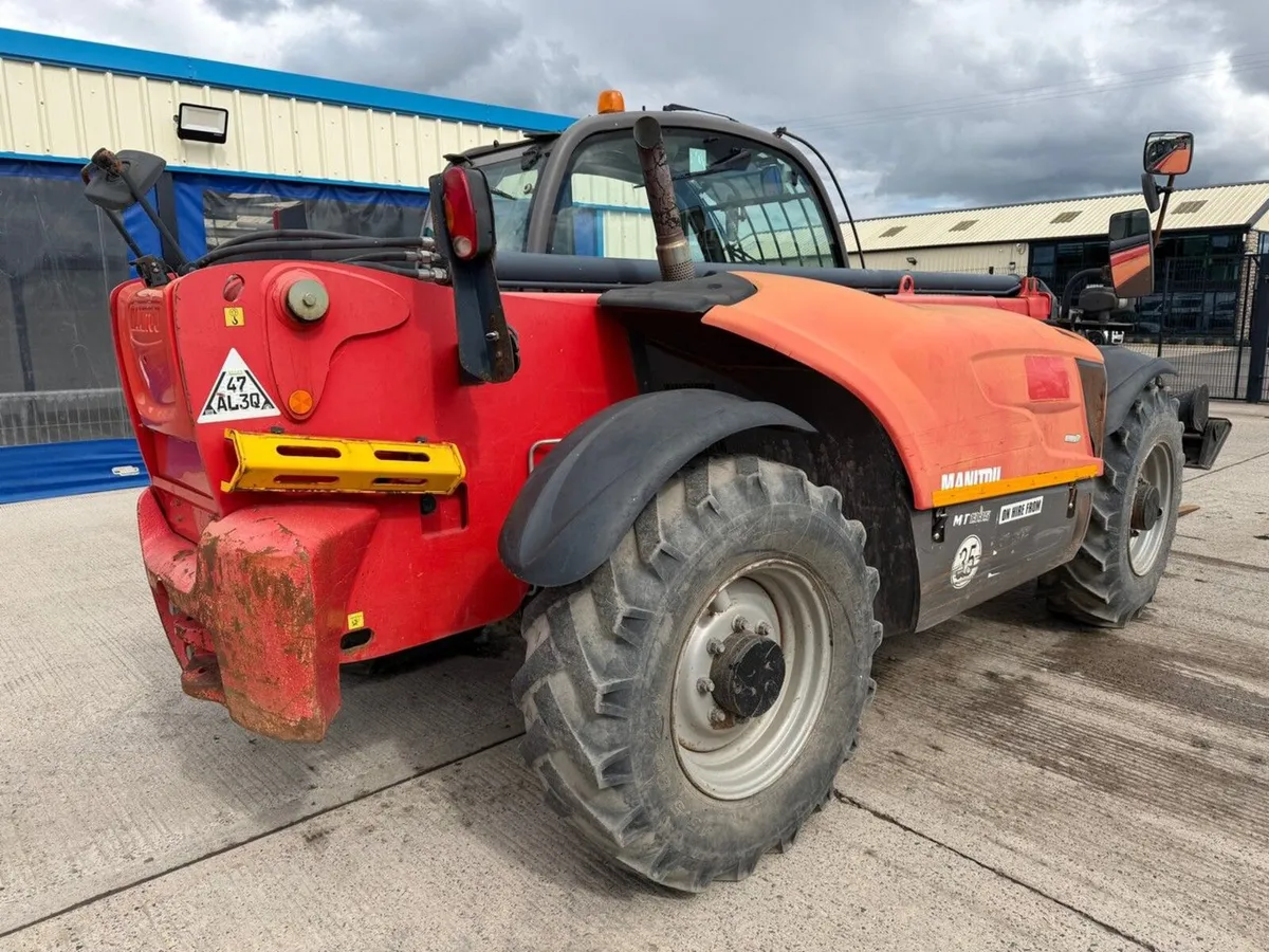 MANITOU MT1335 13m TELESCOPIC FORKLIFT - Image 3