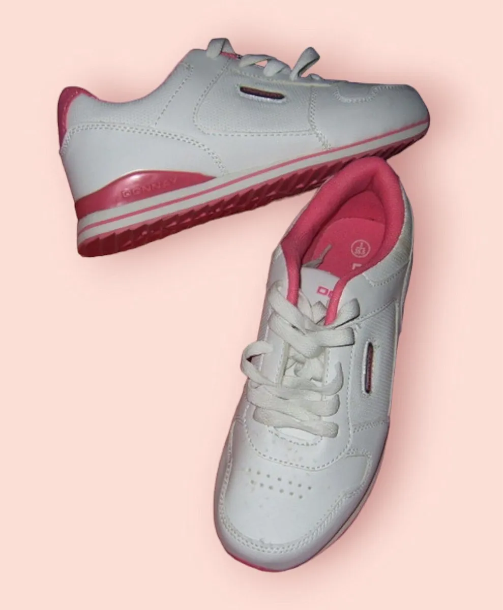 BNWT Donnay Trainers Size 3 / 35.5 - Image 4