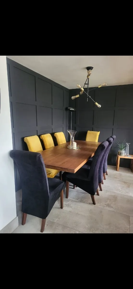Dining table - Image 2