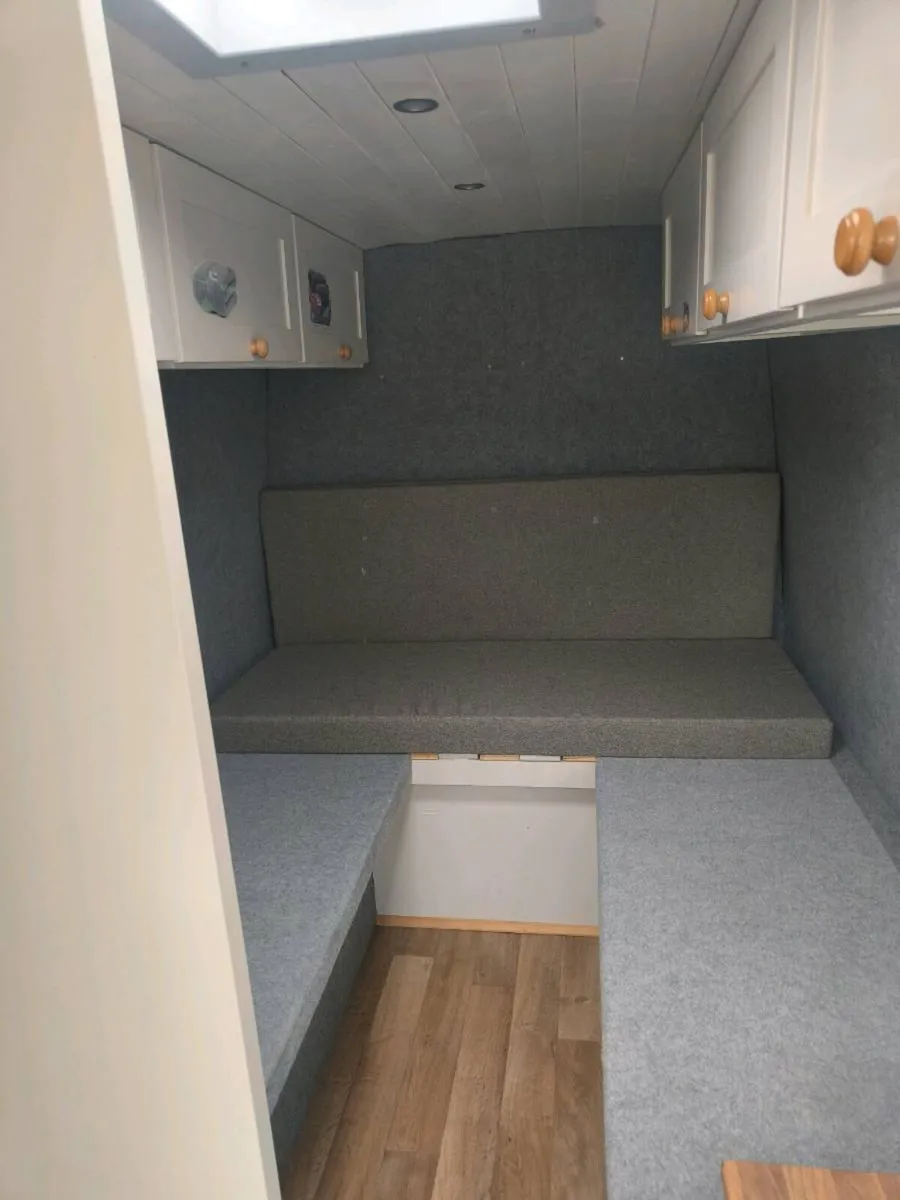 Camper van - Image 3