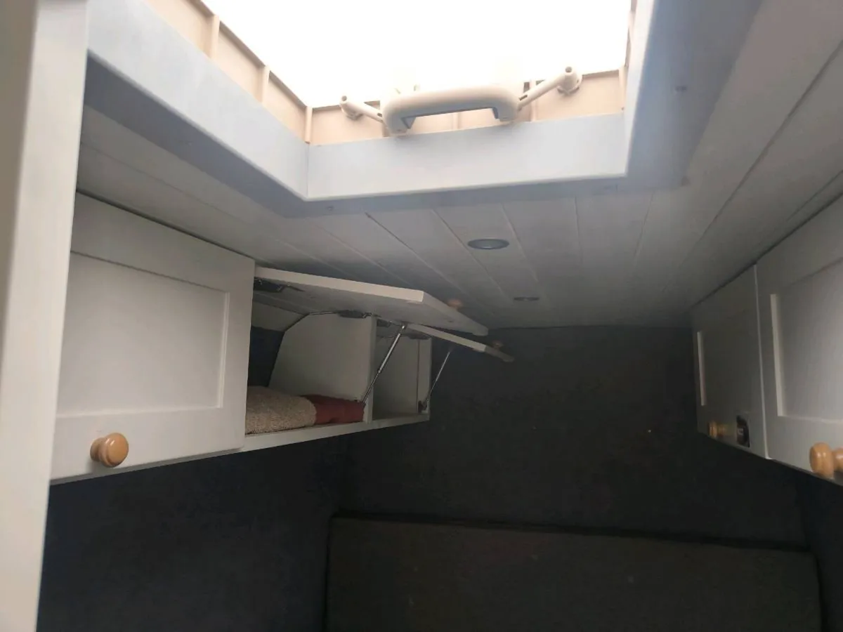 Camper van - Image 4
