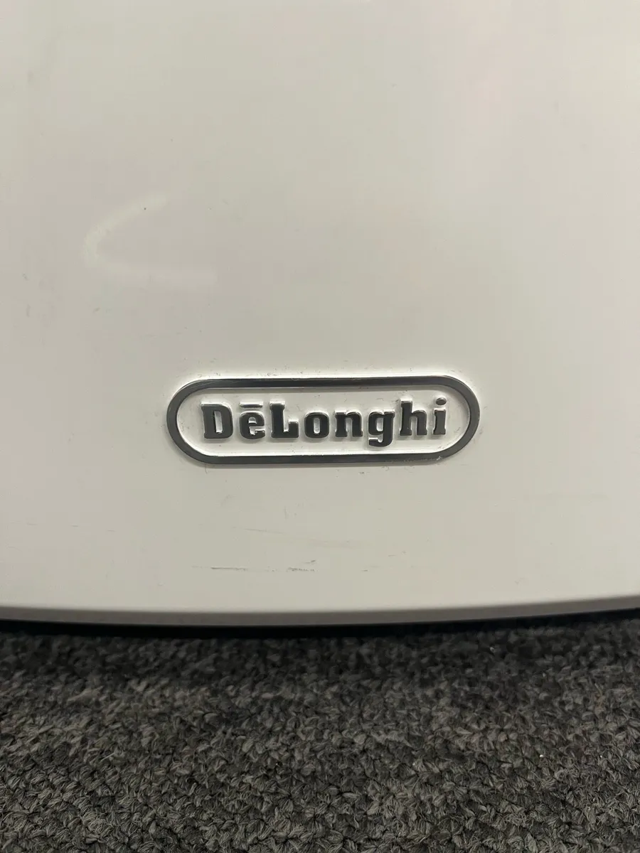 DeLonghi 16L Dehumidifier - Image 3