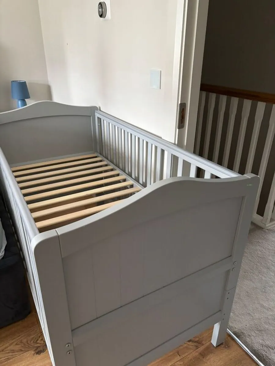 Cot Bed + mattress - Image 4