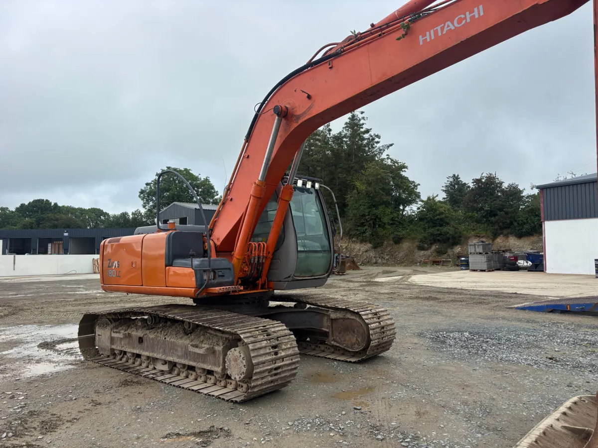 Hitachi 180 year 2005 no vat - Image 2