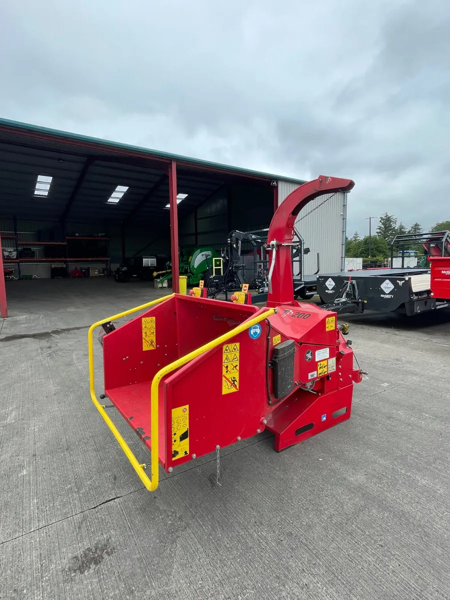 TP 200 Wood Chipper - Image 1