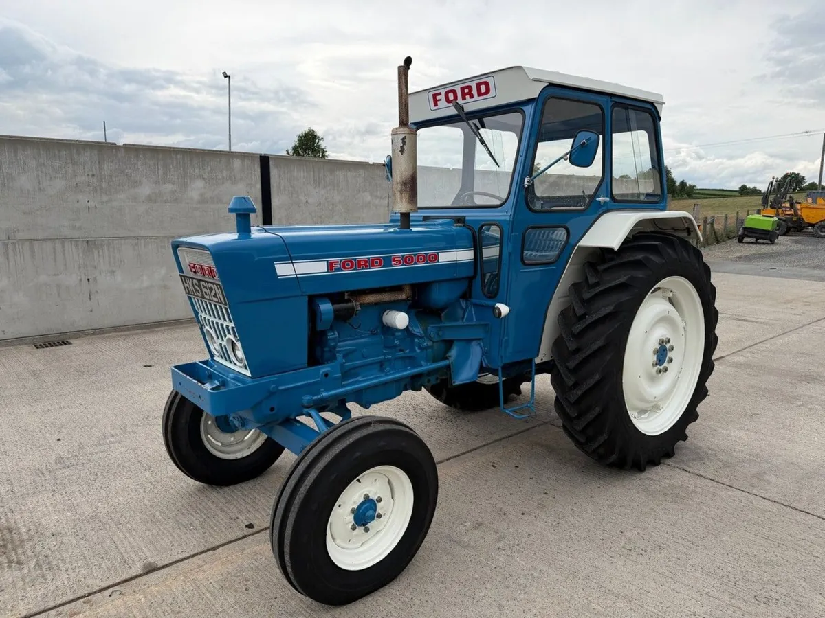 FORD 5000 2WD TRACTOR - Image 1