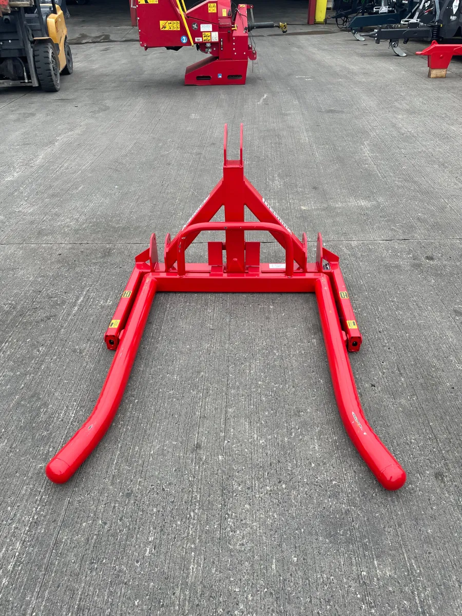 New Nugent Bale Handler - Image 1