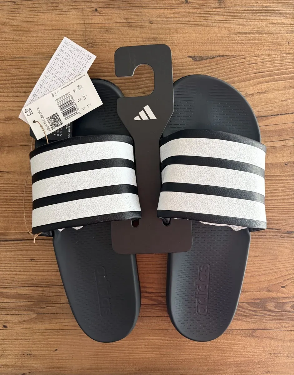 Adidas Adilette Cloudfoam Comfort 2.0  - Size uk11 - Image 1