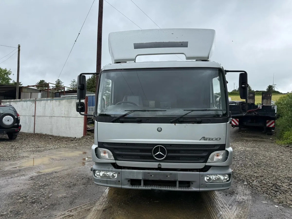 Mercedes atego and Lf Daf - Image 3