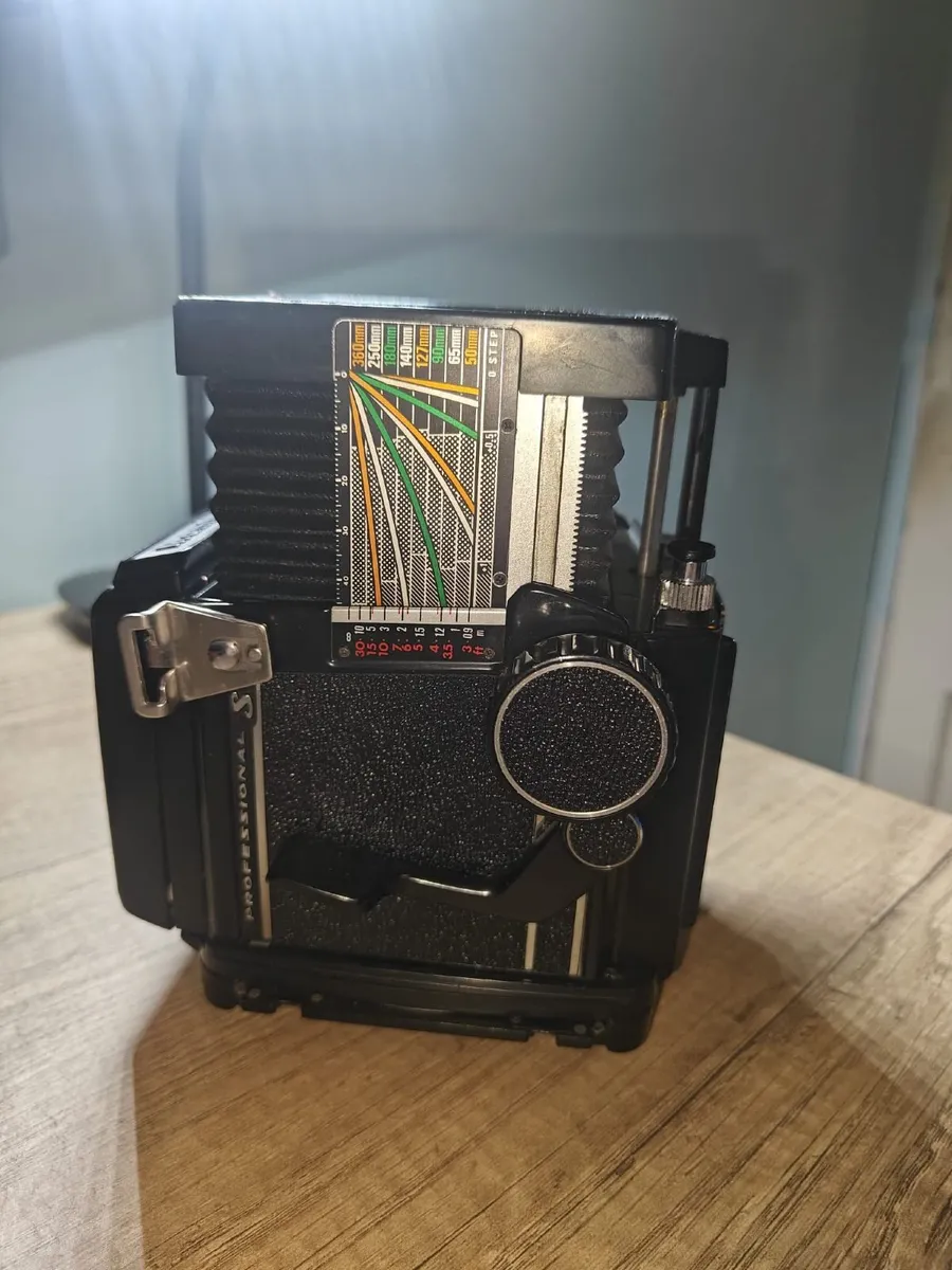 Mamiya rb67 with 2 lenses and 2 backs - Image 4