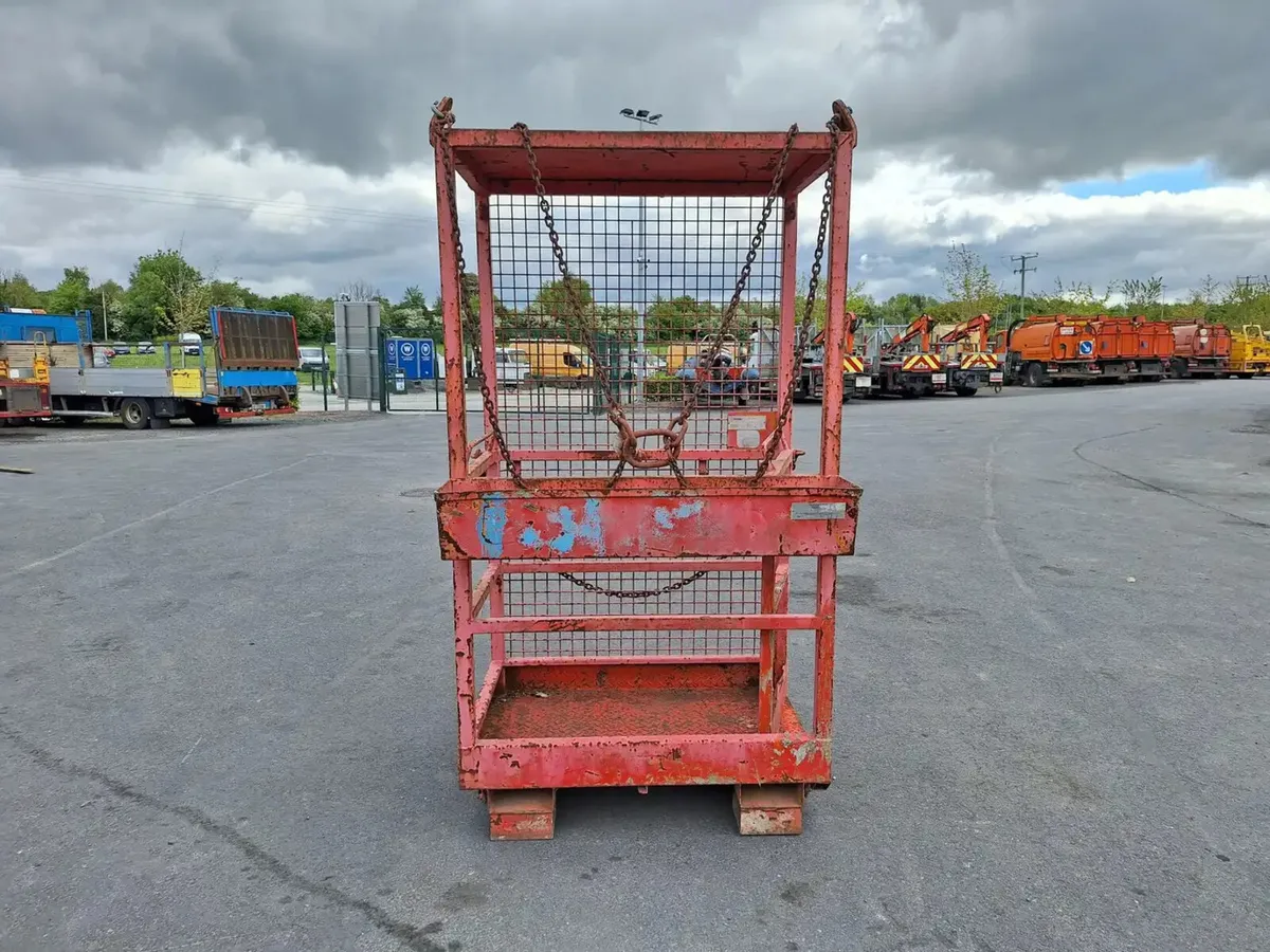 Plant, Machinery, HGV & Equipment For Auction - Image 4