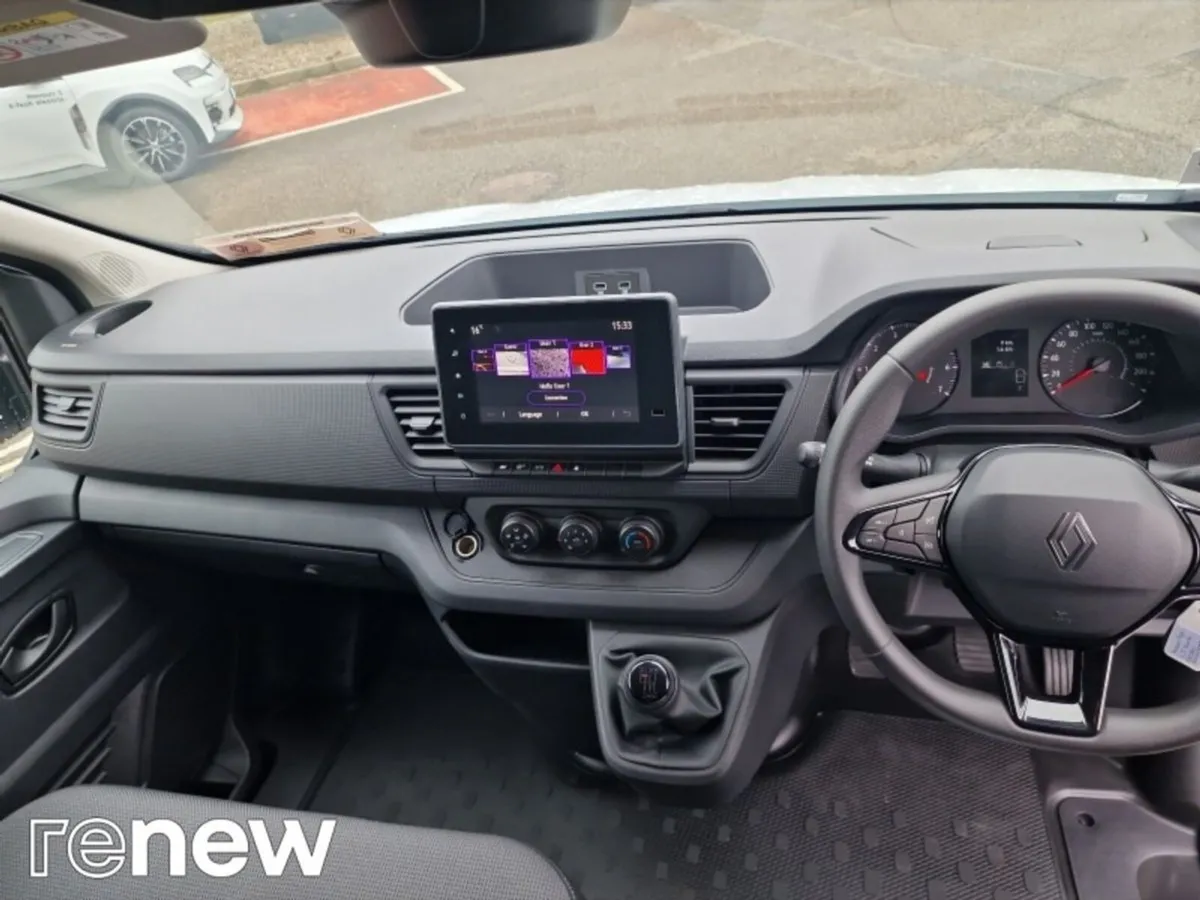 Renault Trafic TRAFIC LL30 BLUE DCI 130 START + RE - Image 2