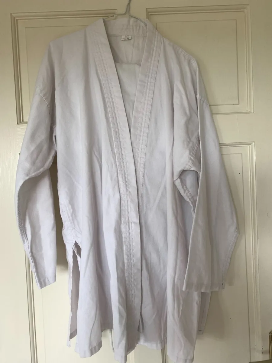 Karate uniform - Image 1