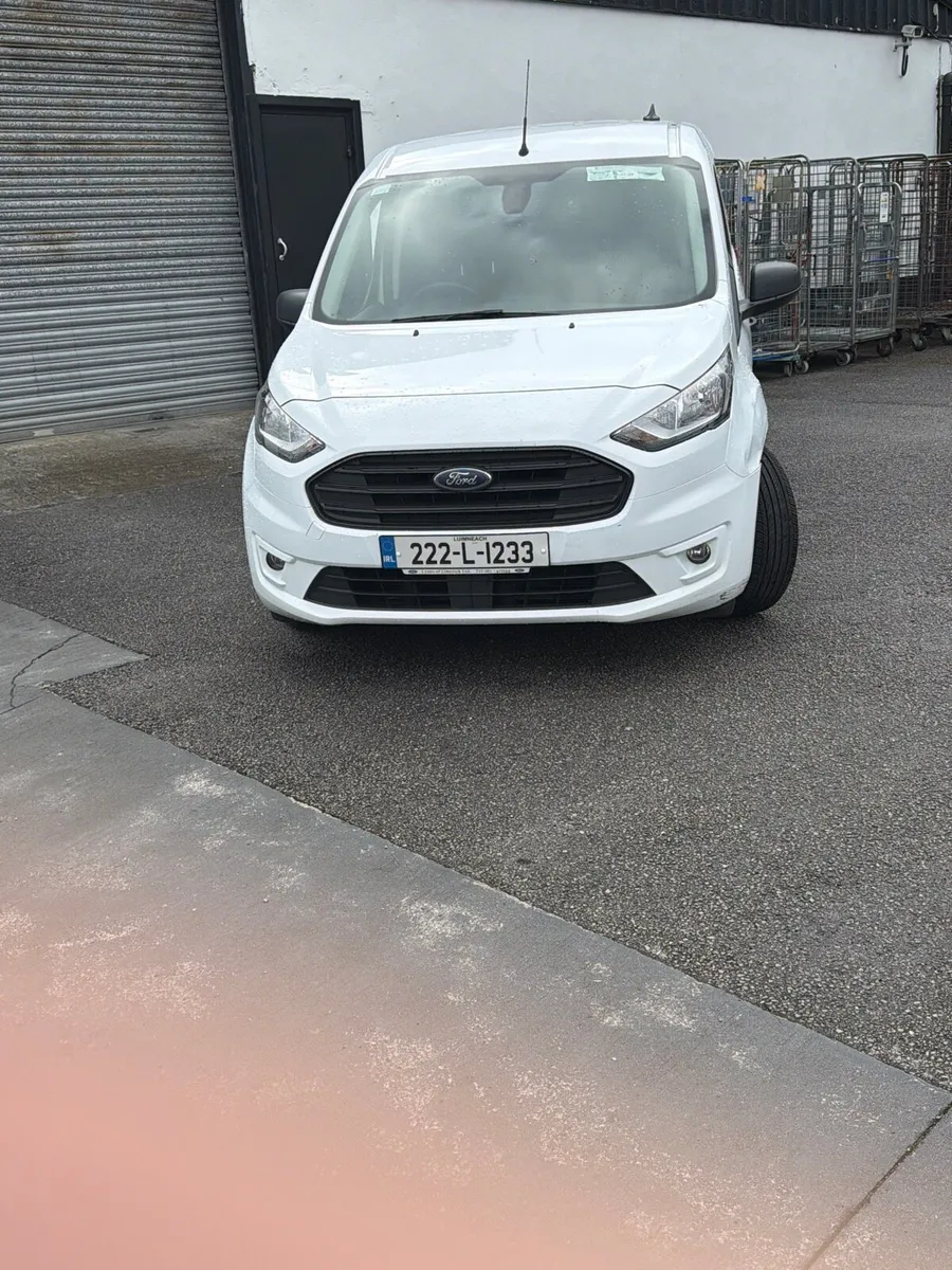 2022(222) ford transit connect lwb trend edition - Image 3
