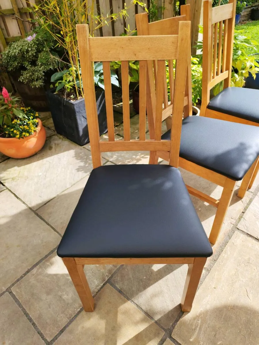 6 kitchen dining chairs - Image 1