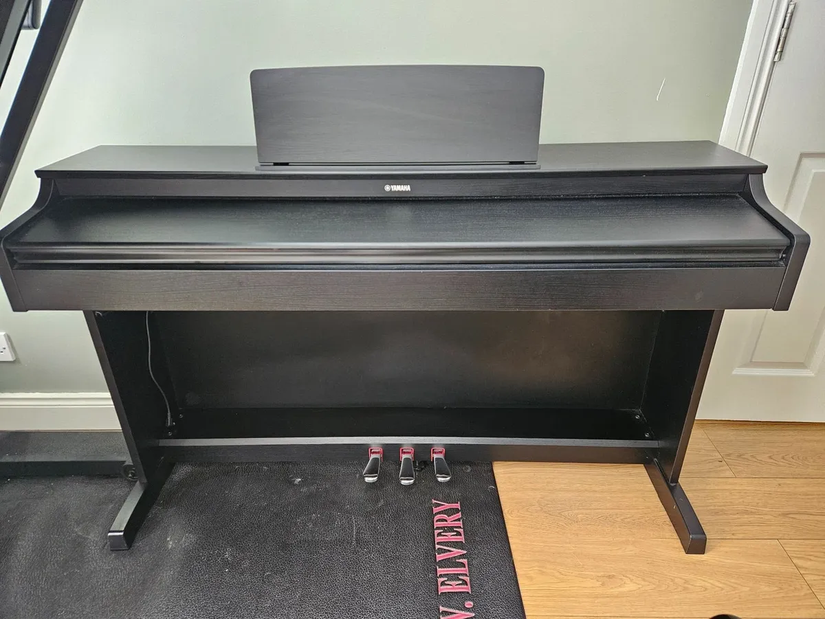 Digital piano - Image 4