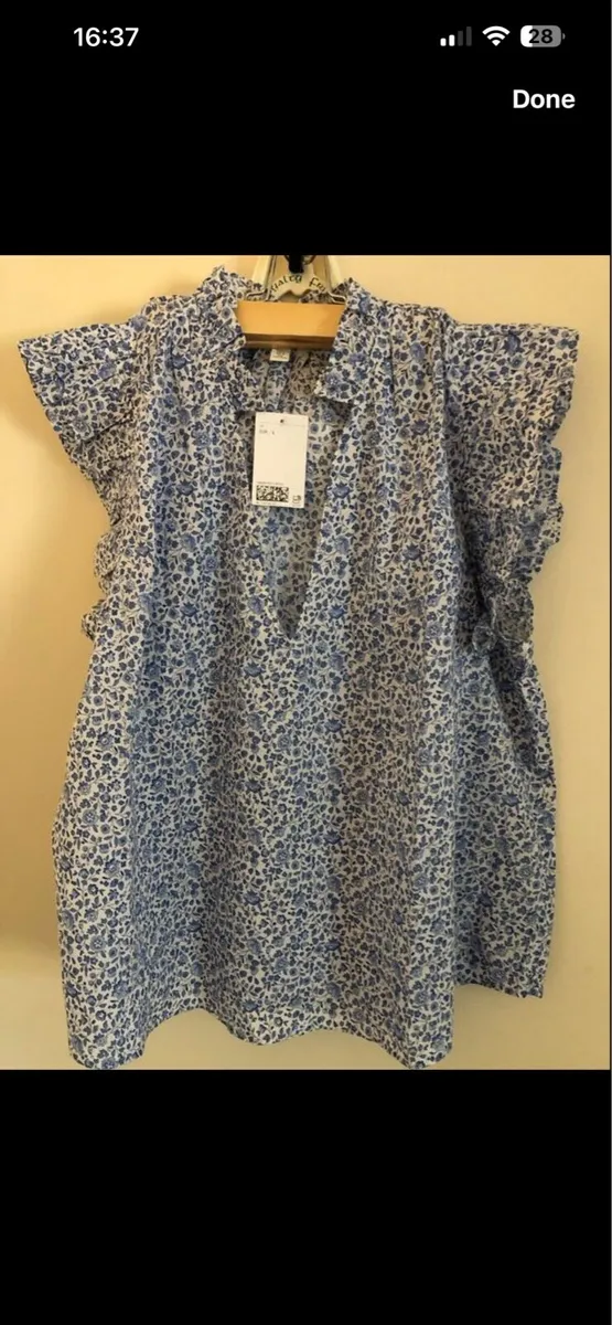 Ladies BNWT shirt size L €10 - Image 2