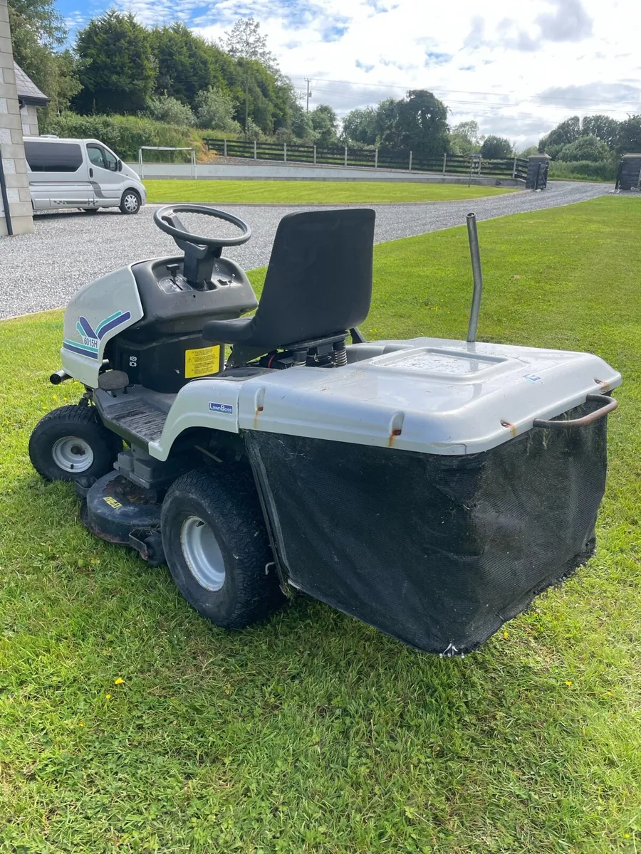 Lawn boss ride on mower - Image 2