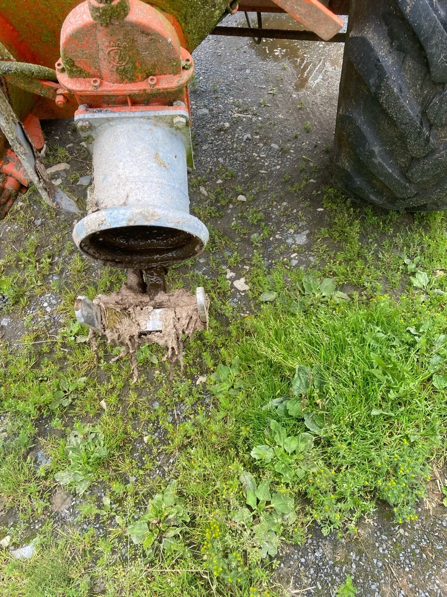 1600gal abbey needing repair - Image 3
