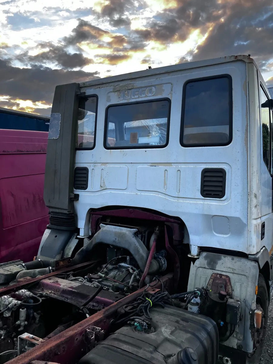 Truck parts iveco Daf lf 45 - Image 2