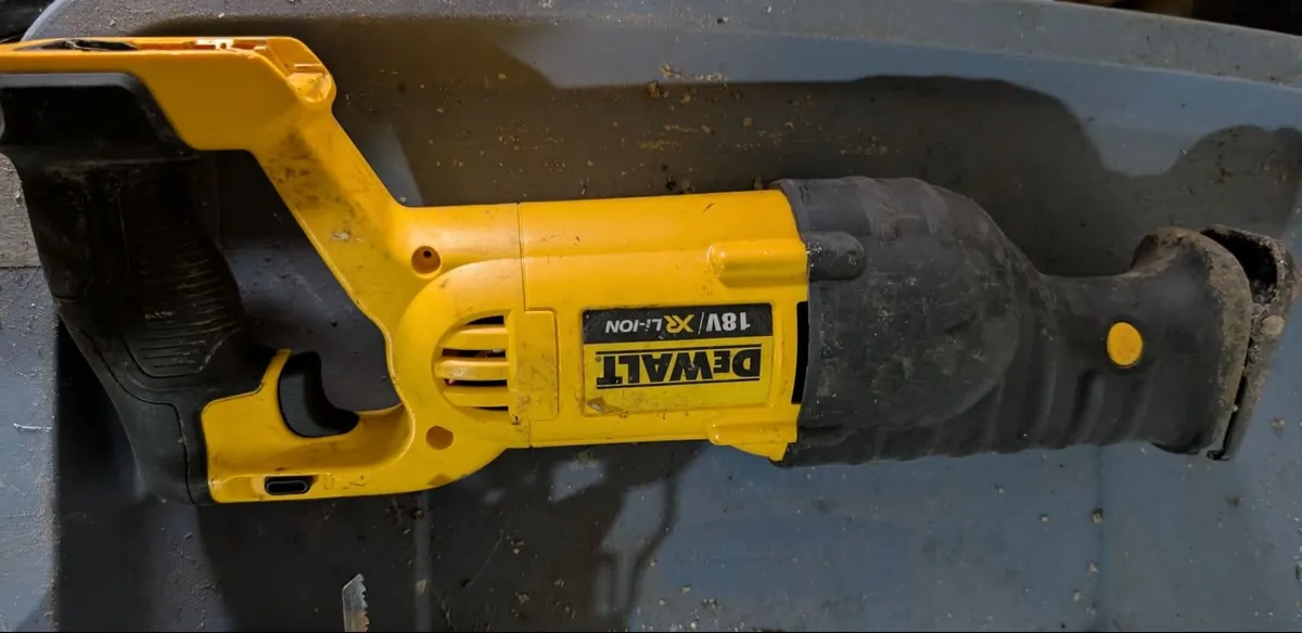 DeWalt Reciprocating saw - Image 1